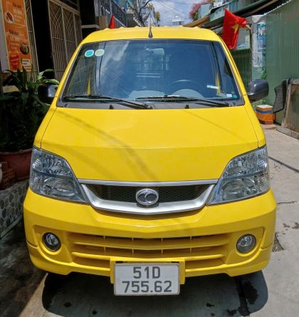 Giá thuê xe van tự lái